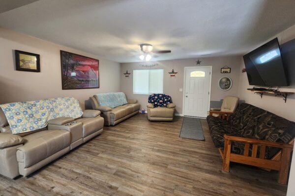 NAMA Stays - Air B & B Bennet Springs - Tunas, MO